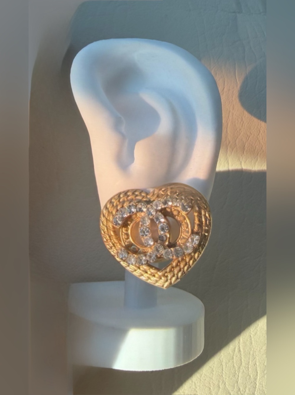 CC Gold Heart Crystal Post pair of Earring - Picture 1 of 1